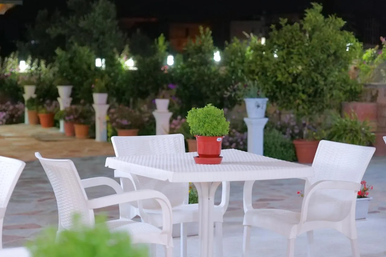 Villa Josana Saranda 0*,