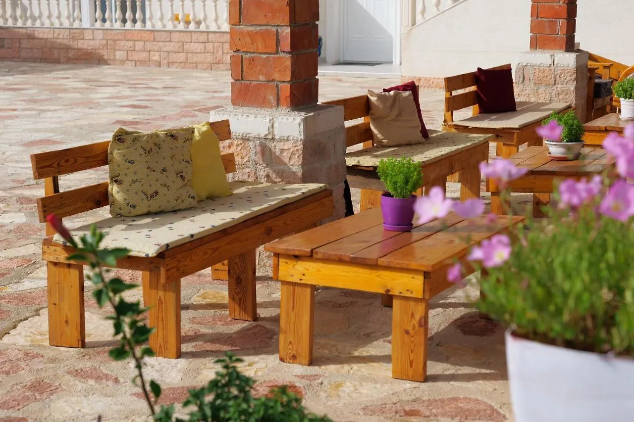 Villa Josana Saranda 0*,  Albanie