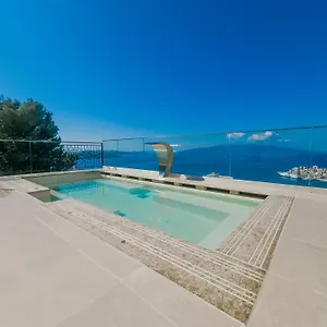 Hotel Sunset Shoreline - Sea View - Free Private Parking - Pool, Saranda